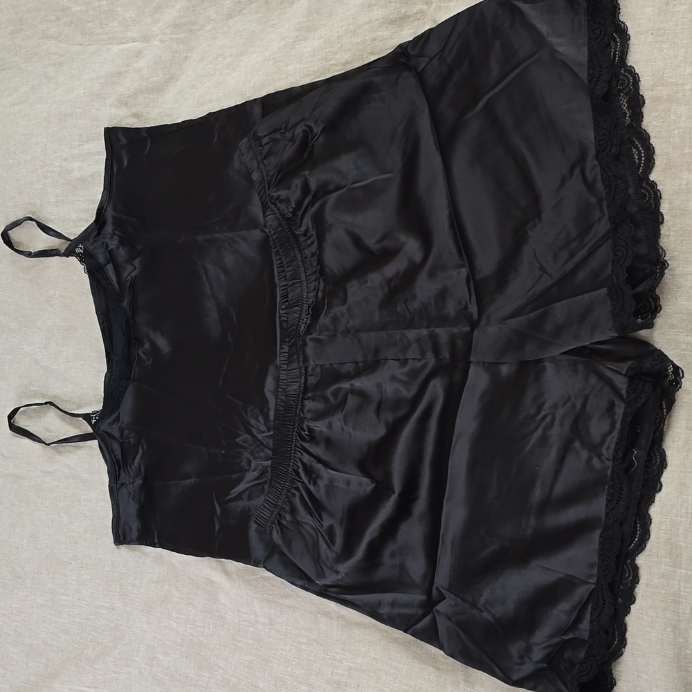 Real Essentials Pajama 2 Piece Lace Set Cami & Shorts Size:Large